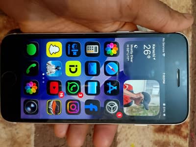 Iphone se 2020 urgent sale waterpack 100%