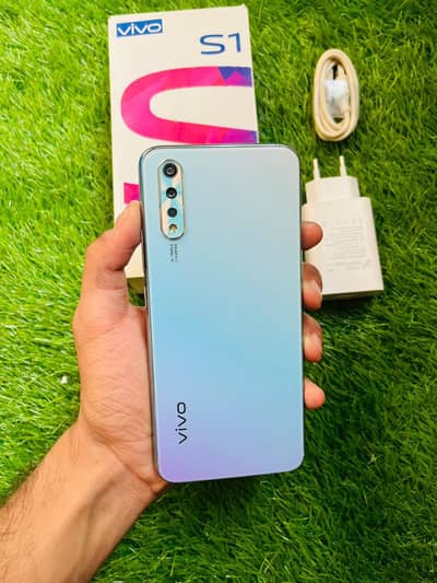 LG V60 all parts available just board ma resistance short hughi ha