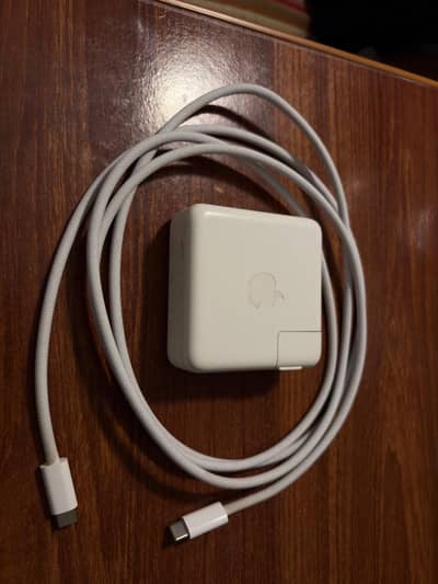 Original Apple 61W Charger+ Braided 2m USB-C Cable (Perfect Condition)