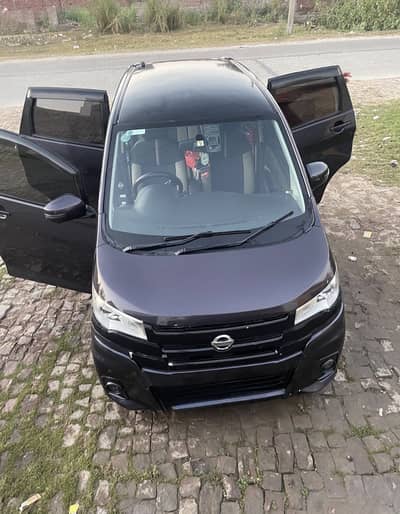 Nissan dayz 2017/2019 blue color family used car fuel efficient