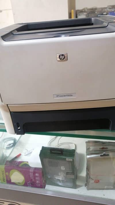 hp laser jet 2015 printer X toner cartridges ki sat 03217746953