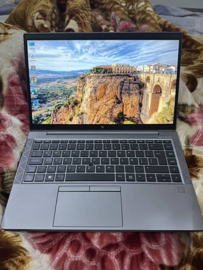 HP Z Book Firefly 14 G7