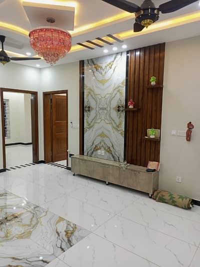 7 Marla Brand New Designer House For Sale