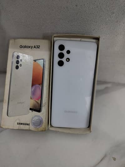 Samsung galaxy A32 for sale.