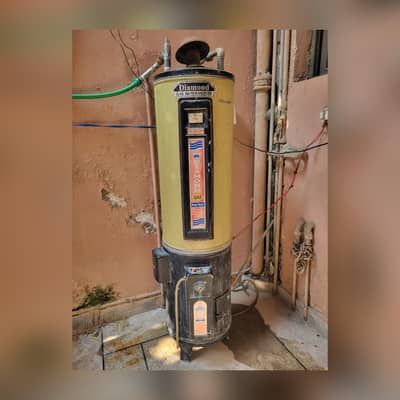 35-Gallon Diamond Water Geyser (Almost New) – Dual Gas & Electric