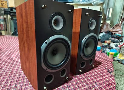 Triangle comete EX speakers (klipsch bose kef marantz yamaha b&w)