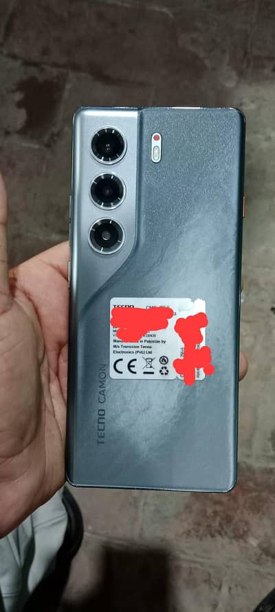 camon 40 pro 8+8 256