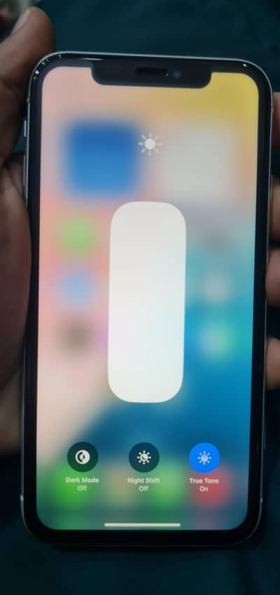 Iphone XR 64GB (NoN-Pta Factory Unlock)