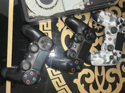Playstation 4 512gb with 3 controllers. Ps4