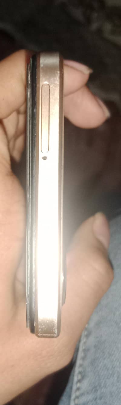 urgent sell with box