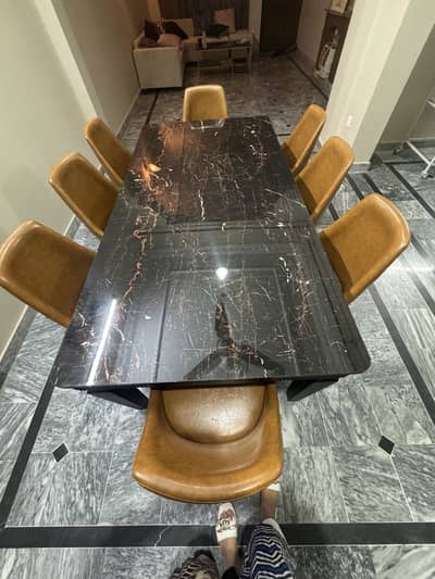 Dining table 8 seater