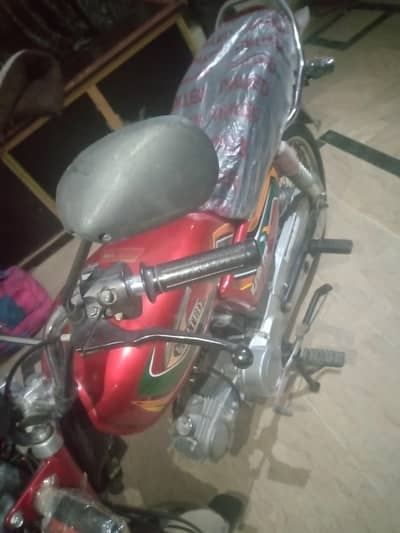 new bike united Applied for wochar khata hua ha 10.10 . 03363321666