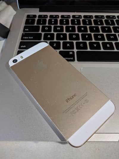 iPhone 5S 64 GB Full Box Urgent for sale Call My WhatsApp 0341/2721593