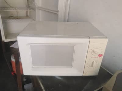 Microwave Oven—Supra Brand— Oven — For sale