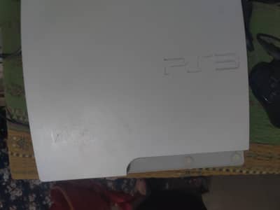 ps3 just like new and 2 cantroller