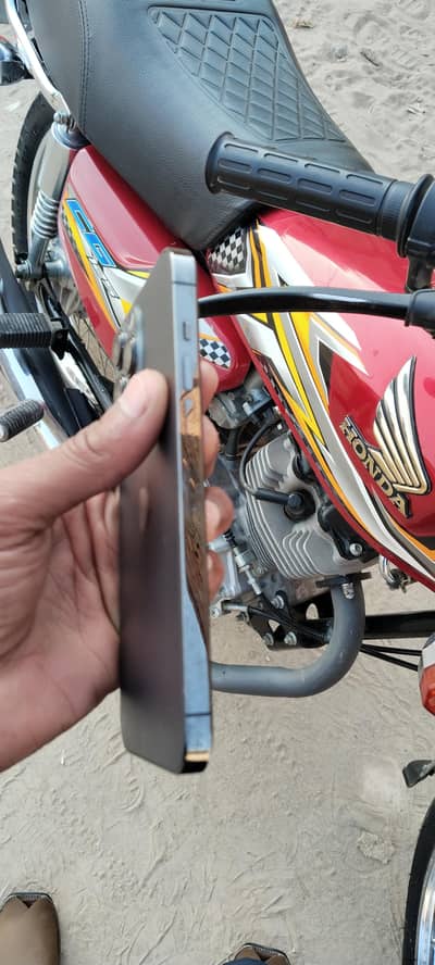 i phone 13promax JV panel or back change