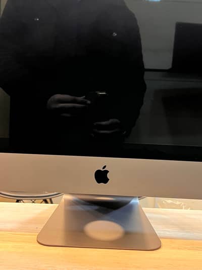 Apple iMac Pro 2017 27-inches Intel Xeon W-2150B 128GB 1TB 5K Display