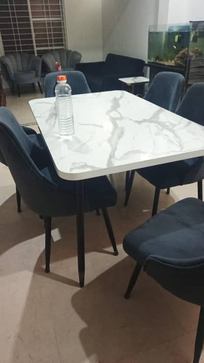 dinning table and chairs for sale