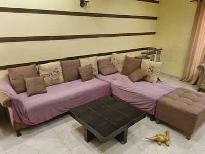 6 seater L shape sofa on immediate sale