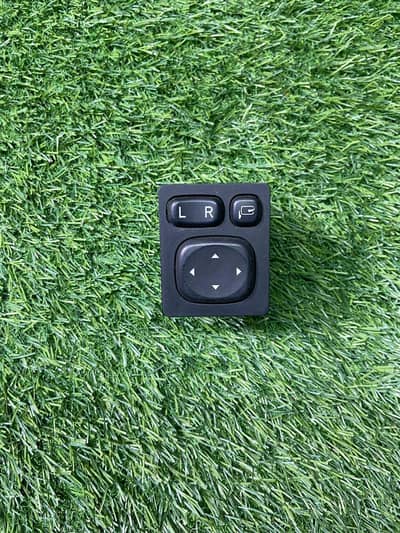 Toyota Rear View Switch 28 pin With Connector'