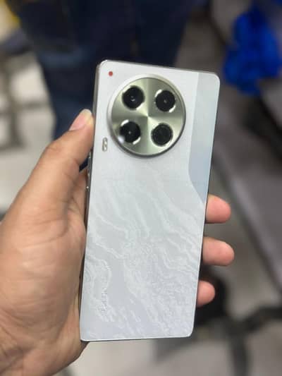 Tecno Camon 30 12/256