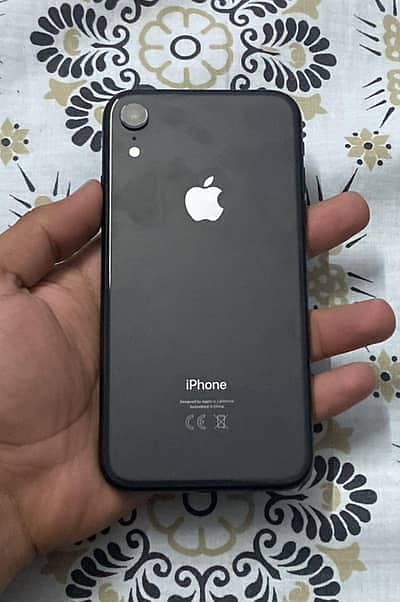 Apple iPhone XR / factory unlock / 64gb / exchange possible