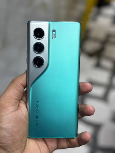 Tecno camon 40pro