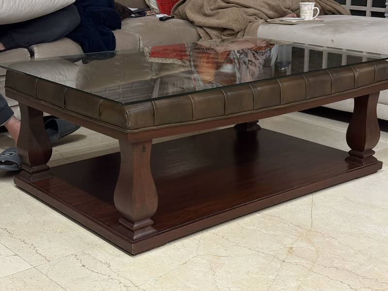 Main Table Console 0