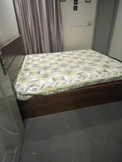 double bed with mattress