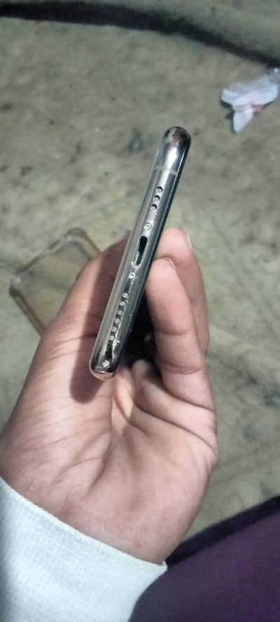 Iphone xs factory unlocked