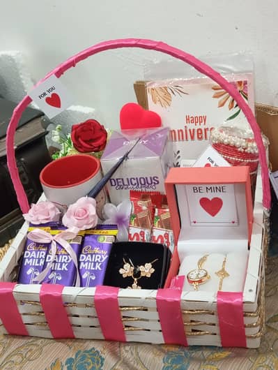 Eid Ka gift,Eid box, Wife ki eidi, sister ki eidi,Eid basket,teddy,