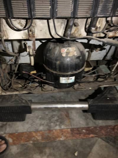 dalwlance ka refrigerator ha compressor kharab ha baqi all ok ha