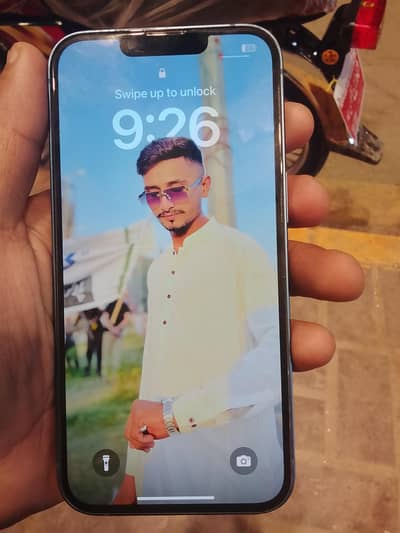 I phone   13 all ok with box fu