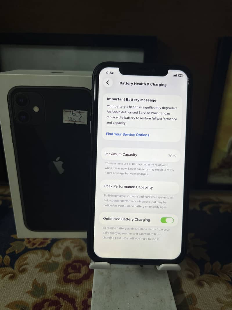 iPhone 11 4