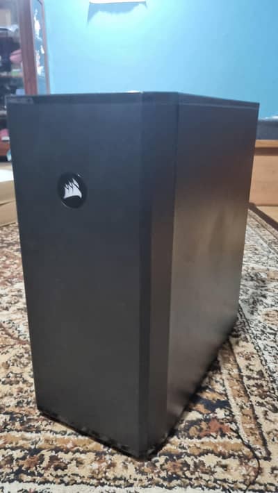 Corsair Carbide Series 175R RGB Tempered Glass Mid-Tower ATX Gaming