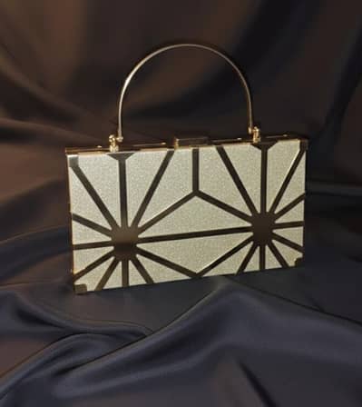  Elegant Golden Clutch – Never Used, Perfect for Weddings & Parties