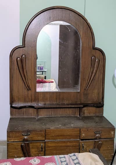 Dressing table for sale