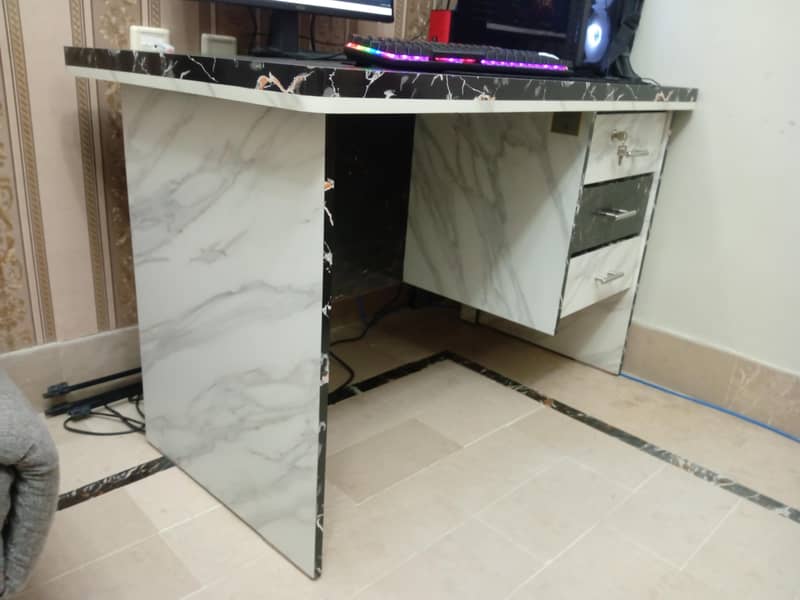 blank\white computer,study and work table 2