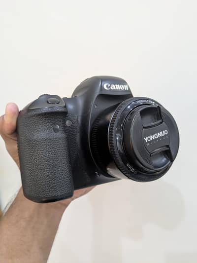 Canon 6D with yongnuo 50mm, f1.8 and Flash Gun Yongnuo YN560 III