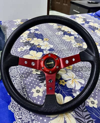 Momo strering wheel for sale