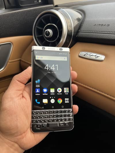 Blackberry keyone