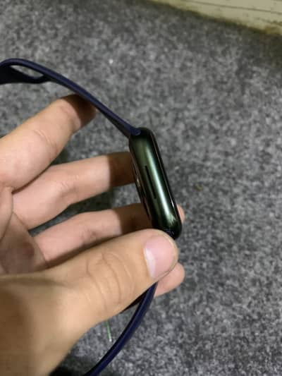 Apple Watch Series 7 45mm size