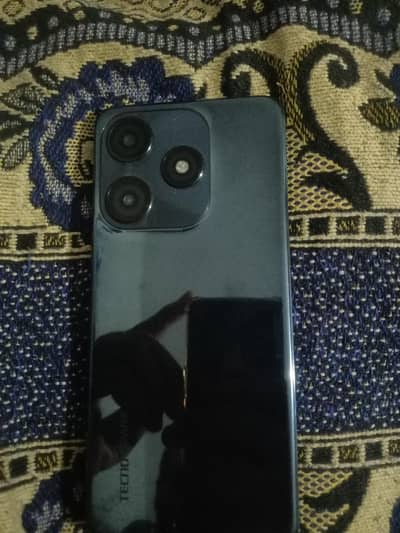 only one sim work 4+4/120 gb panal change ha butt sunblock ka laga ha