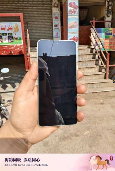 REDMI K80 PRO . . . POCO F7 ULTRA