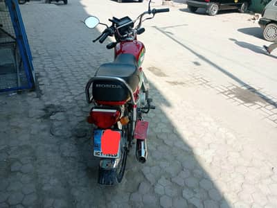 1. Good Condition  2. New Tyres 3. Life Time token 4. Smart card with file