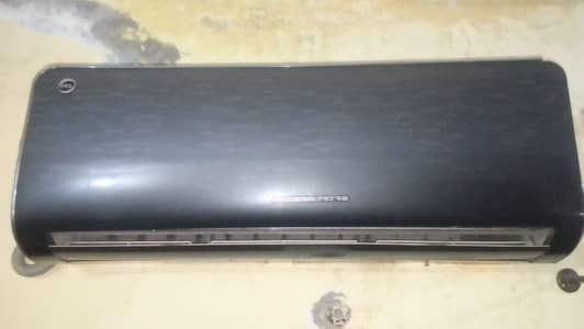Pel Split AC 1.5 Ton – Achi Condition, Remote Saath