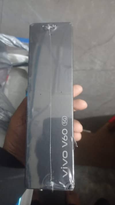 Vivo V60