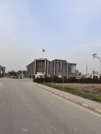 5 Marla Prime Location Plot for Sale