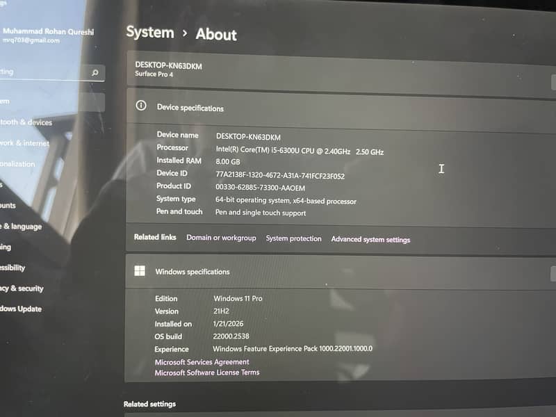 Microsoft Surface pro 4 | i5 6th generation | 8/256 GB RAM 2