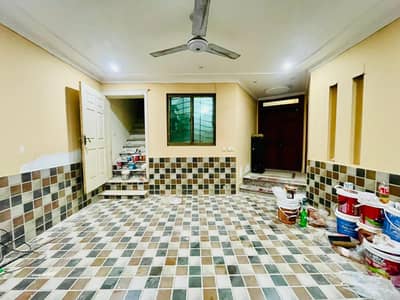 10 Marla Upper Portion 4 Bed with Car Parking and Gas in Ali Park Near Bhatta Chowk (0335-5779339)